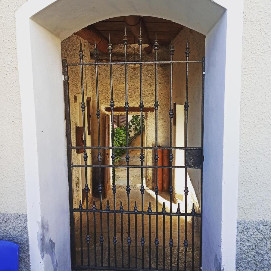 מלון Castiglione dʼIntelvi Casa Olmi מראה חיצוני תמונה